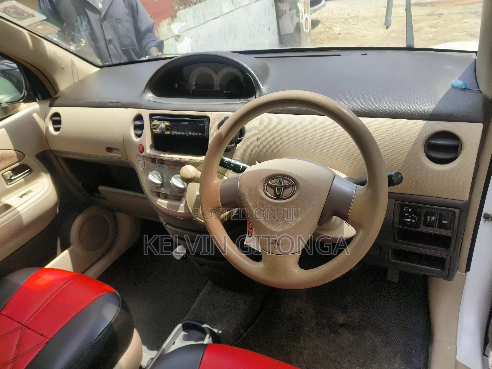 Toyota Sienta 2016 White