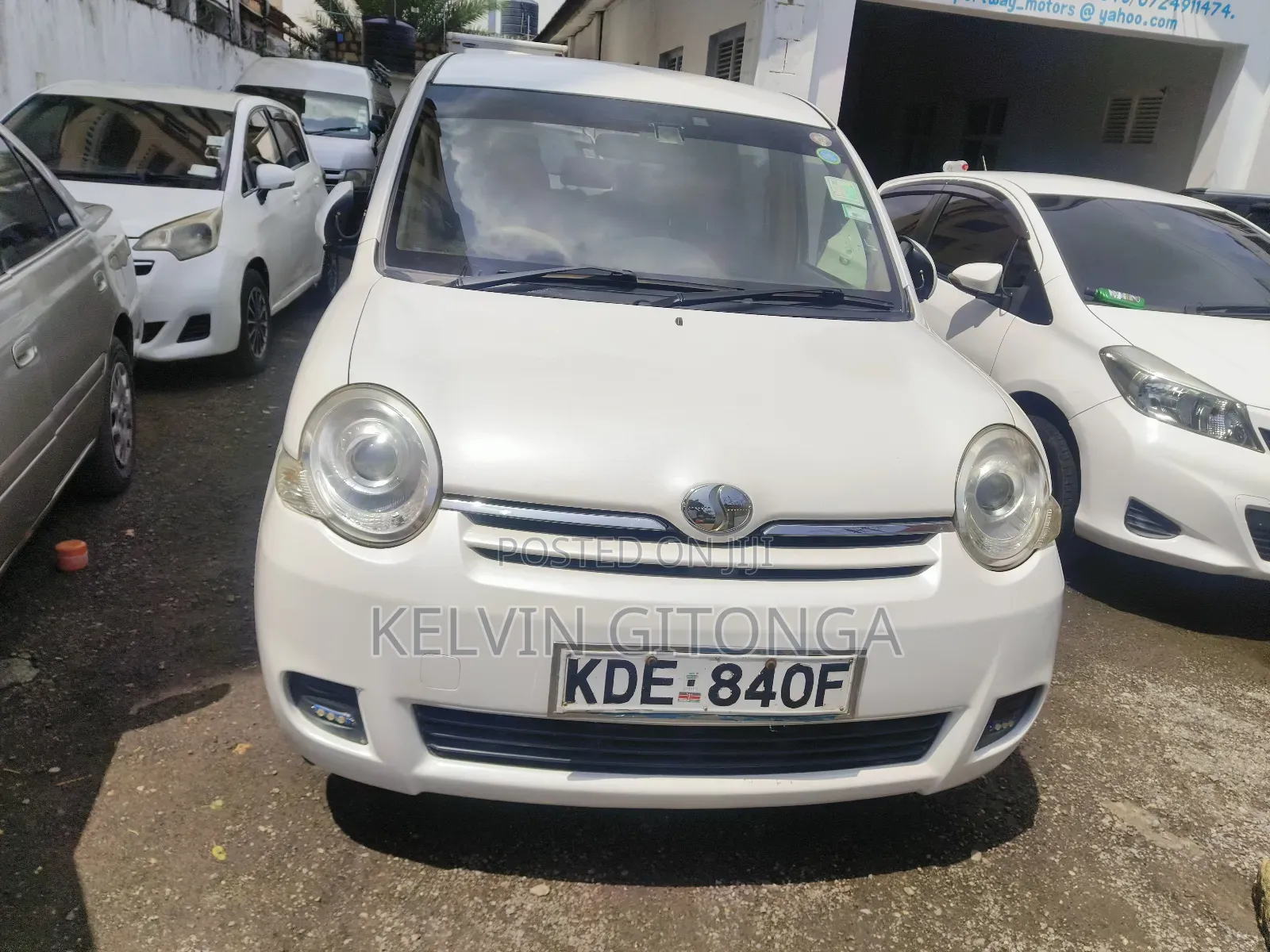 Toyota Sienta 2016 White