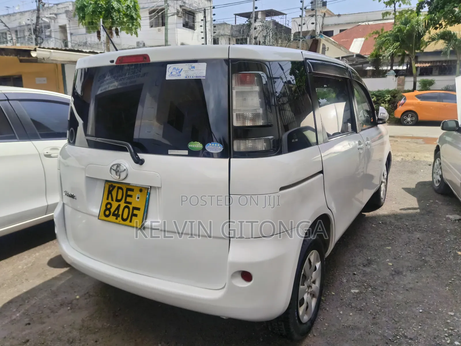Toyota Sienta 2016 White