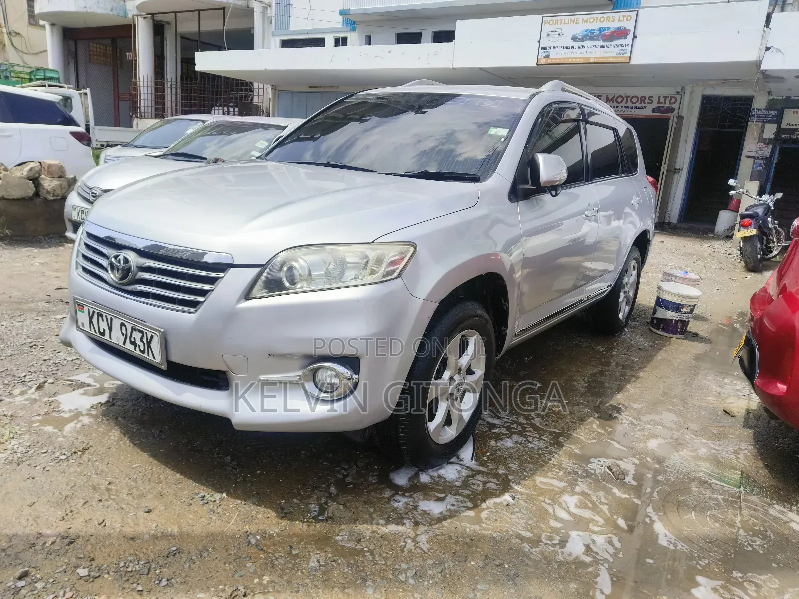Toyota Vanguard 2013 Silver