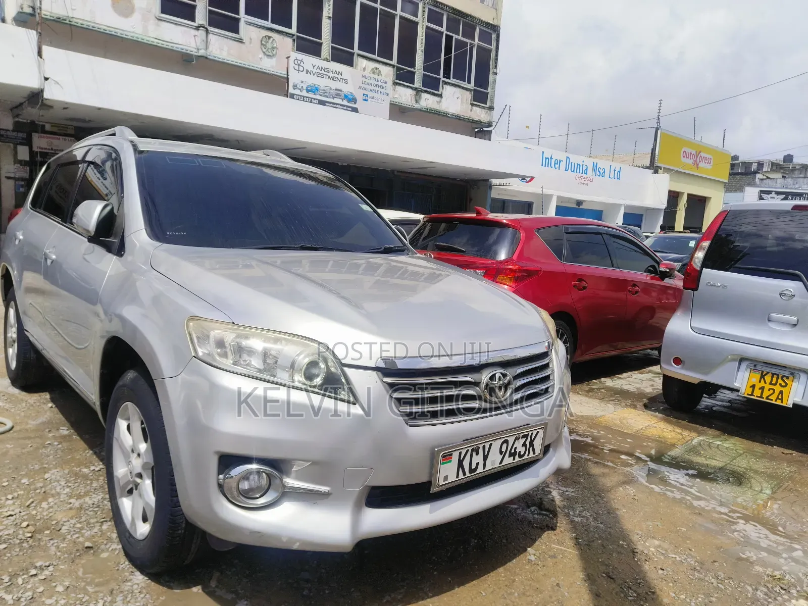 Toyota Vanguard 2013 Silver