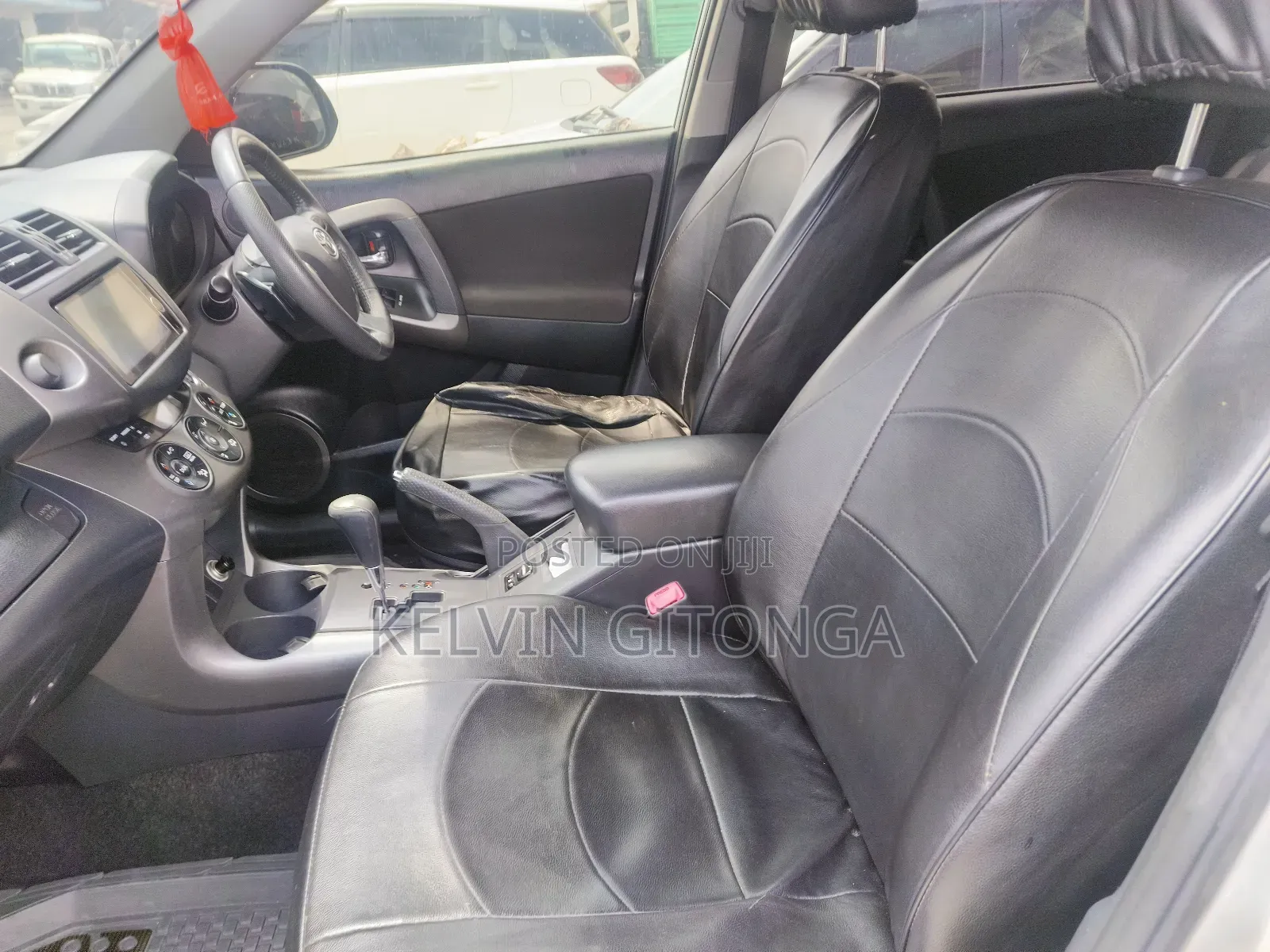 Toyota Vanguard 2013 Silver