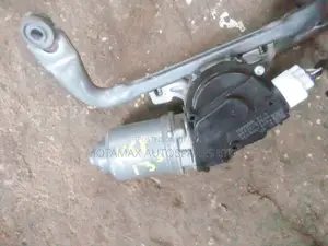 Toyota Vitz KSP130 Washer Bottle