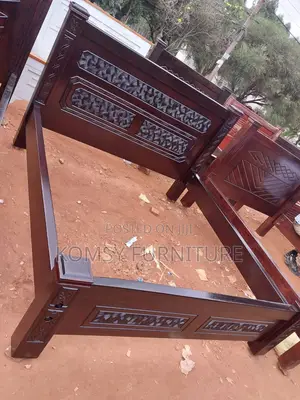 6X6 Modern Bed