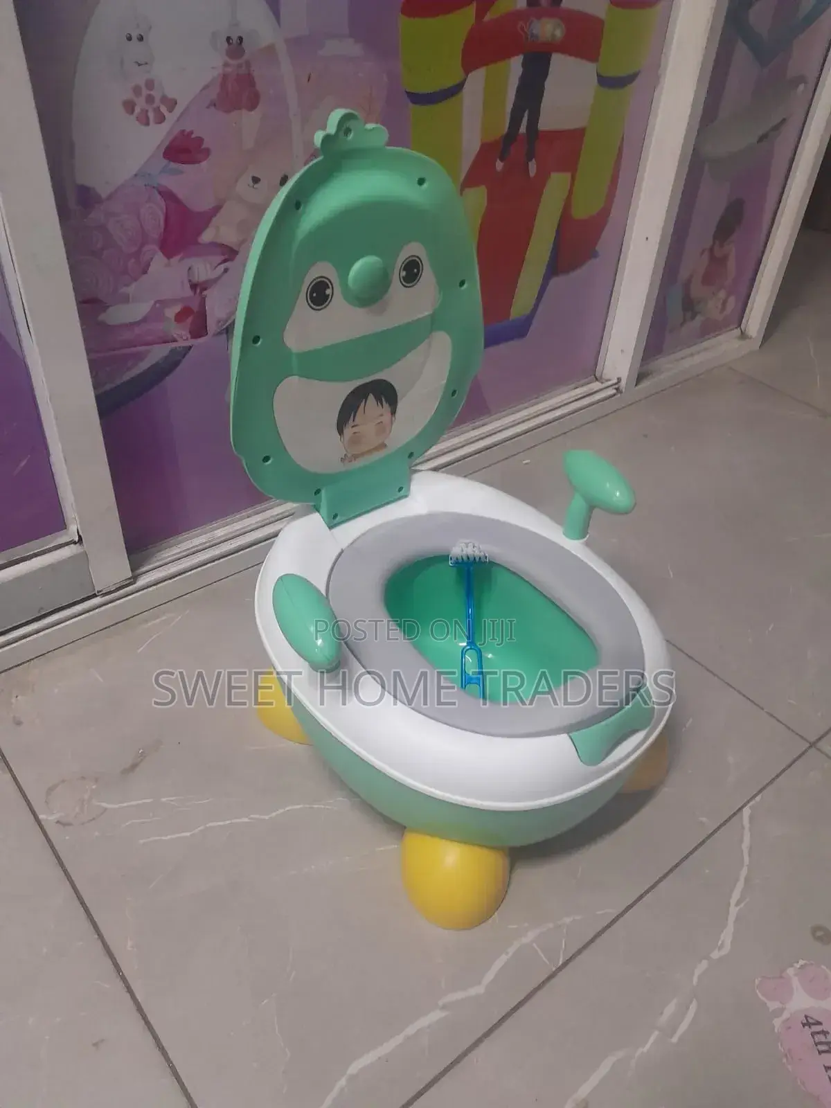 Kids Potty With Brush