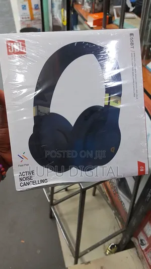 JBL Noise Cancelling Headphones