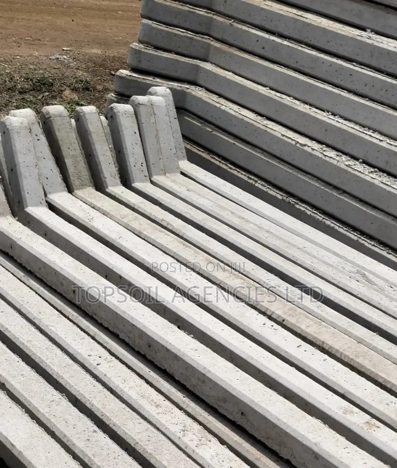 Fencing Post Made of Concrete
