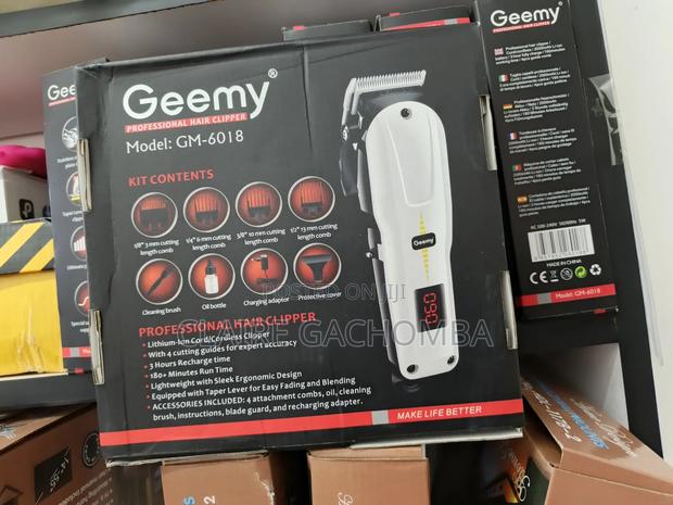 Rechargeable Electric Shaver - main view