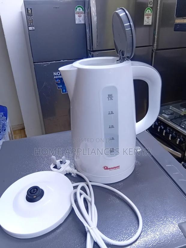White Electric Kettle Ramtoms - main view