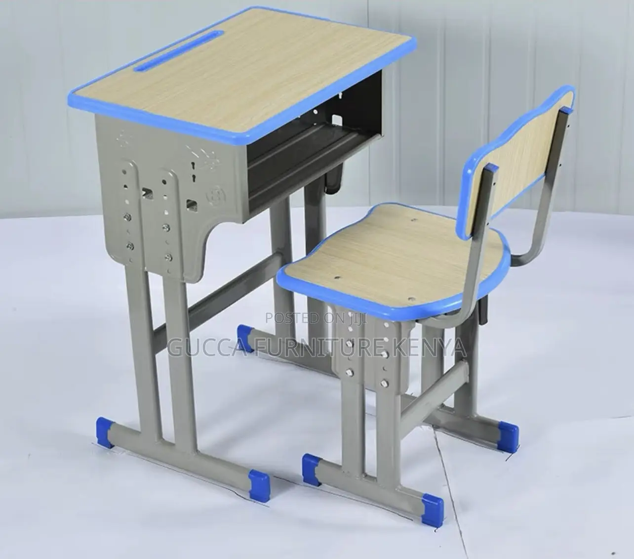 Kids Furniture:Modern Plastic Adjustable Kids Desk and Chair