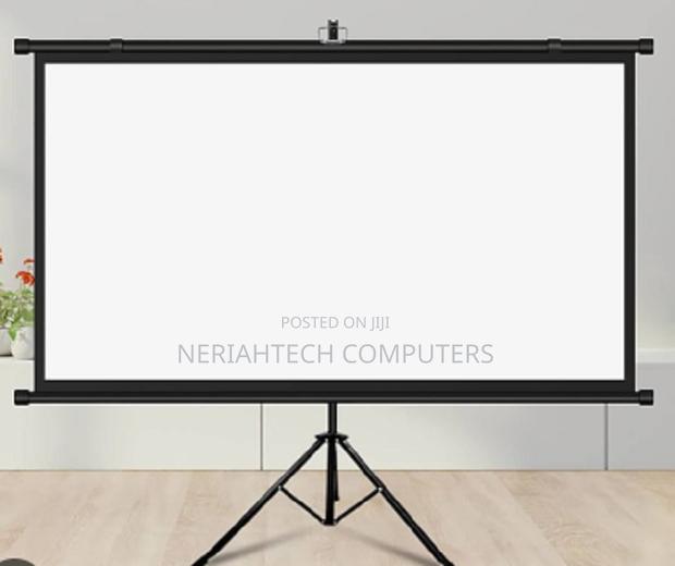 Projector Screen Manual 200x 200 Cm ( 80 by 80 Inches) - thumbnail 2