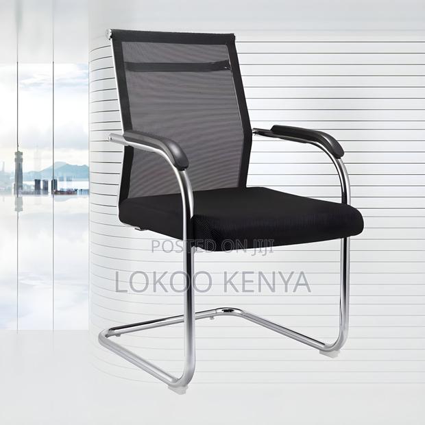 Office Chair: Ergonomic Mesh Office Chair