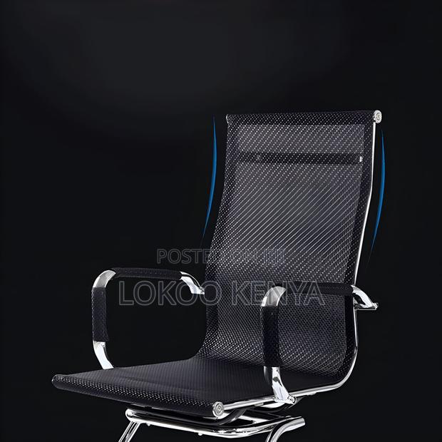 Office Chair: Ergonomic Mesh Office Chair - thumbnail 4