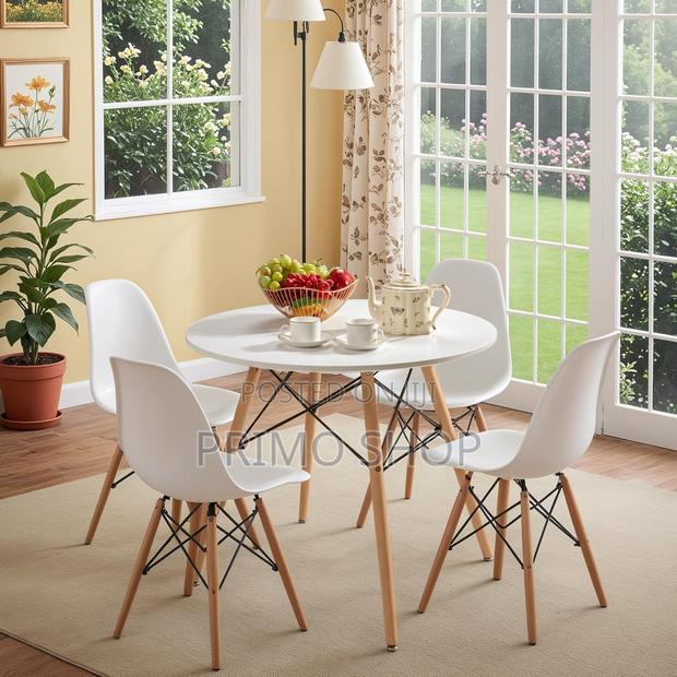 Round Dining Table 31.5 Inches; Eames Kitchen Table - main view