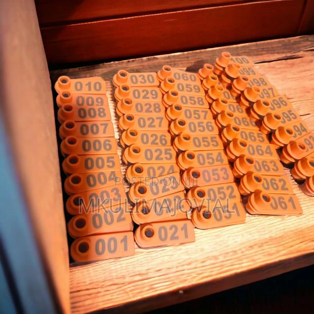 100pcs TPU Sheep Goat Ear Tags Slim - main view