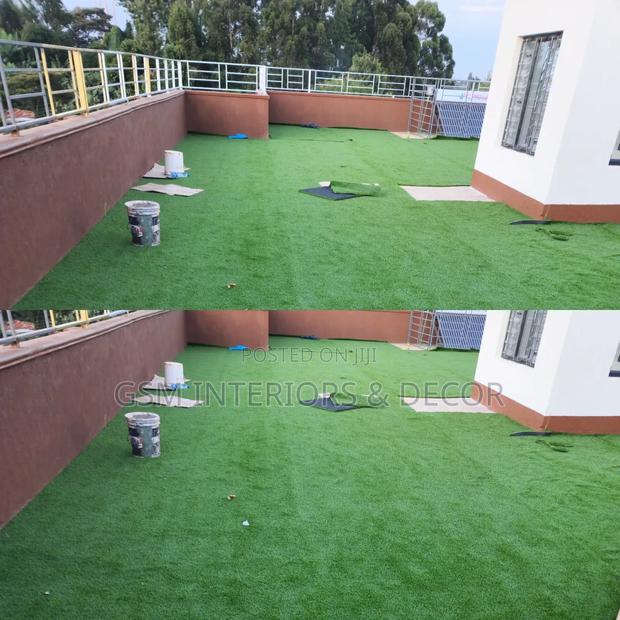 Aartificial Green Grass Carpets for Flat Roofs 2m - main view
