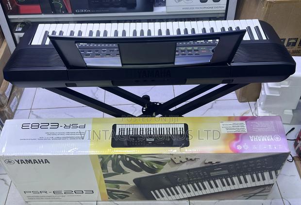 Yamaha PSR-E283 Portable Keyboard 61 Keys ( With Adapter) - thumbnail 2