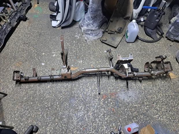 Dashboard Bracket Isuzu FRR 90 - main view