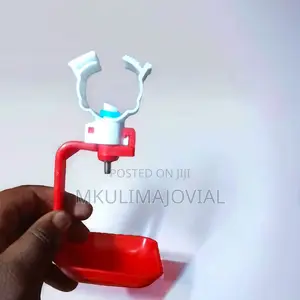 Plastic Drinking Water Single Cup Nipple Drinker