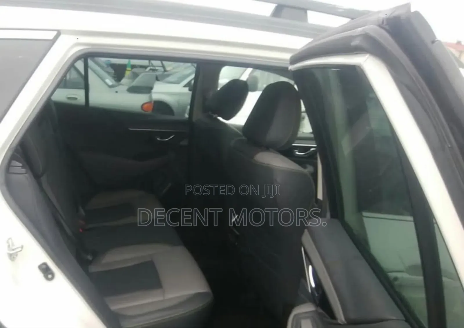 Subaru Outback 2.5i Premium AWD 2018 White