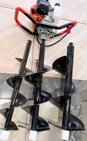 Earth Digging Earth Auger - thumbnail 2