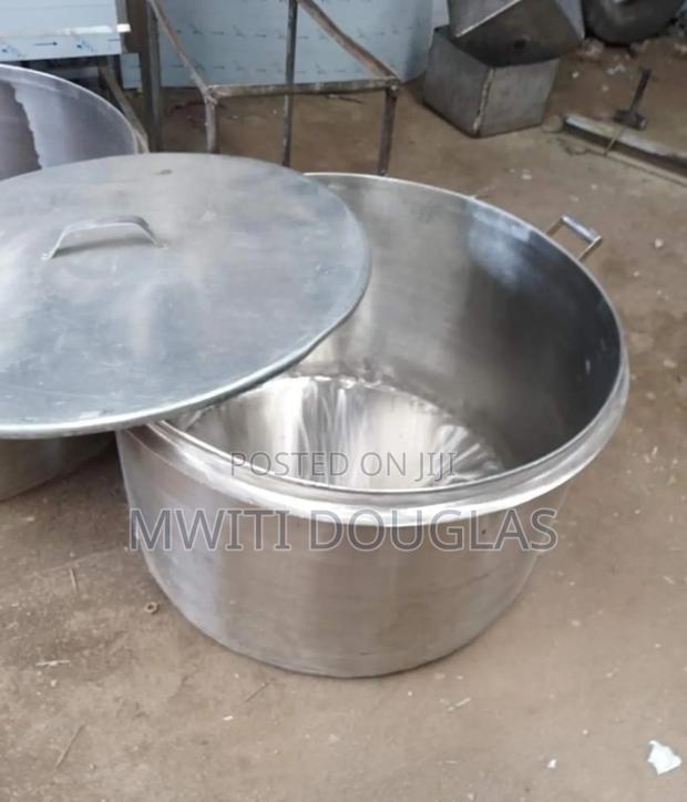 The Original Boiler Sufuria With a Lid