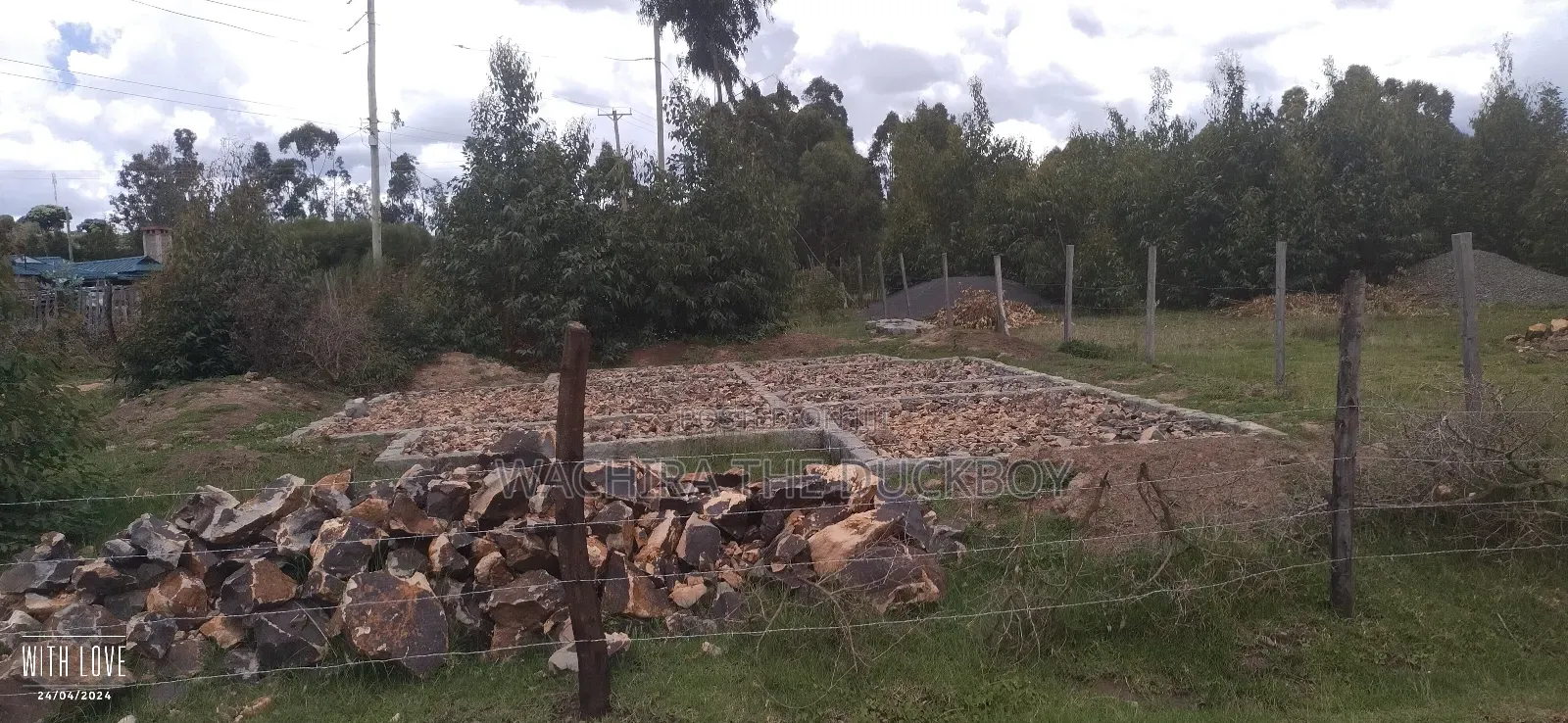 Mwalimu Jb's 10 Acre Land