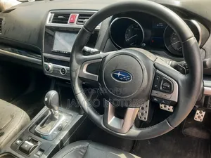 Subaru Outback 2.5i AWD 2016 Red