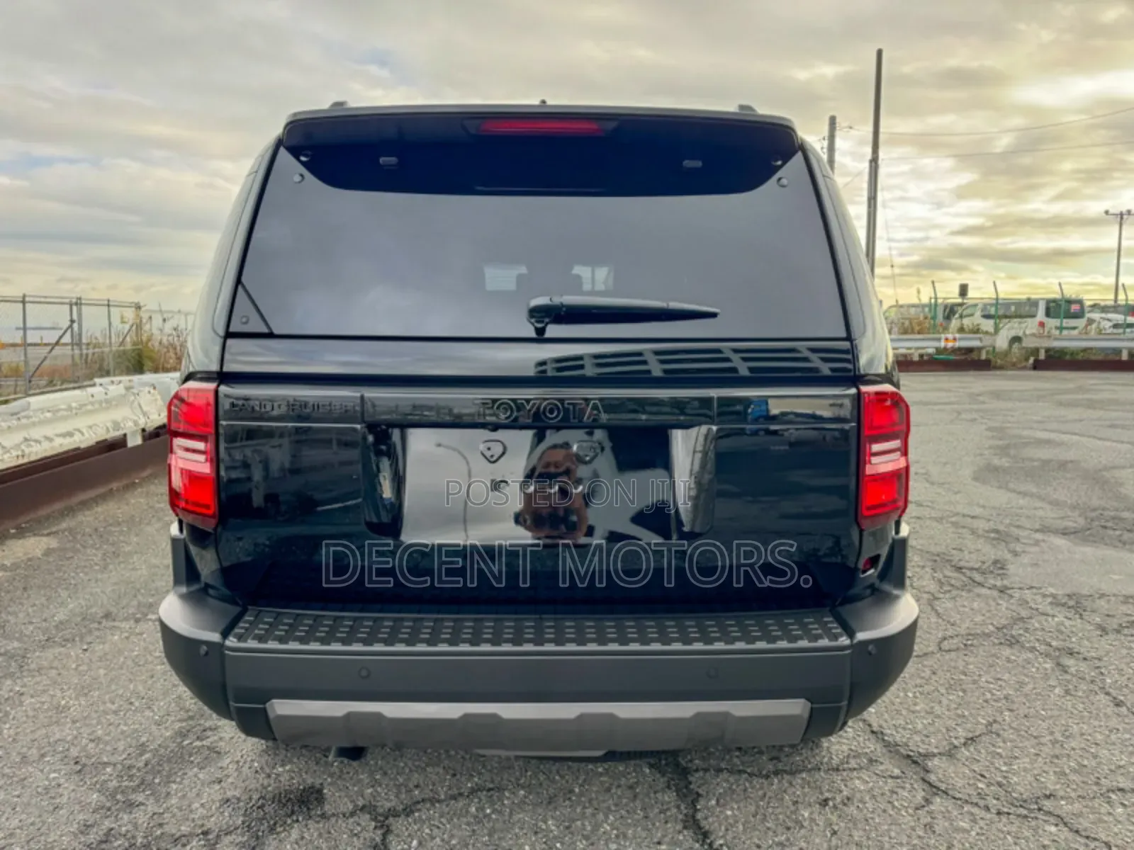 Toyota Land Cruiser Prado 2024 Black