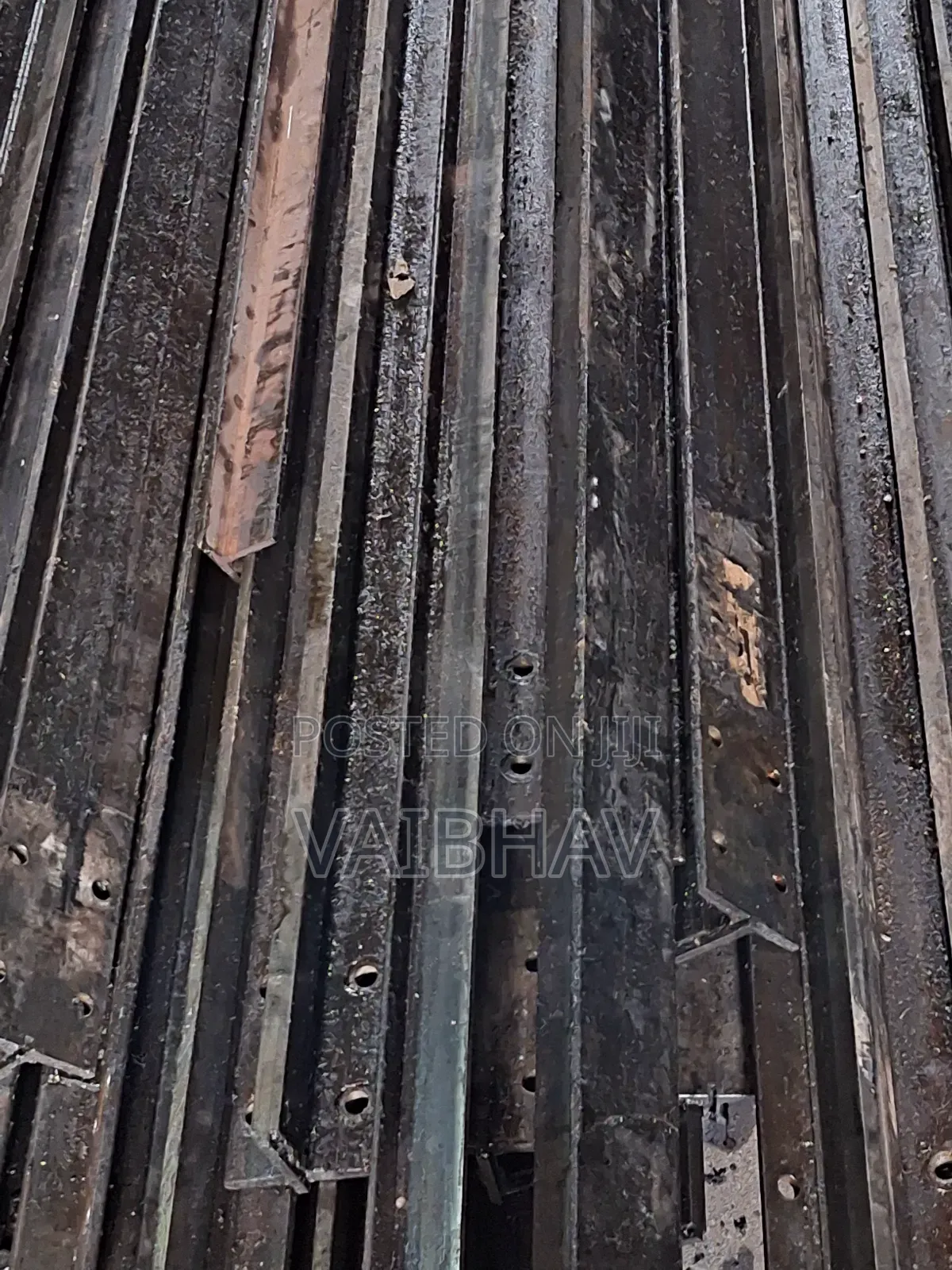Rails Metal Heavy Duty for Lifts