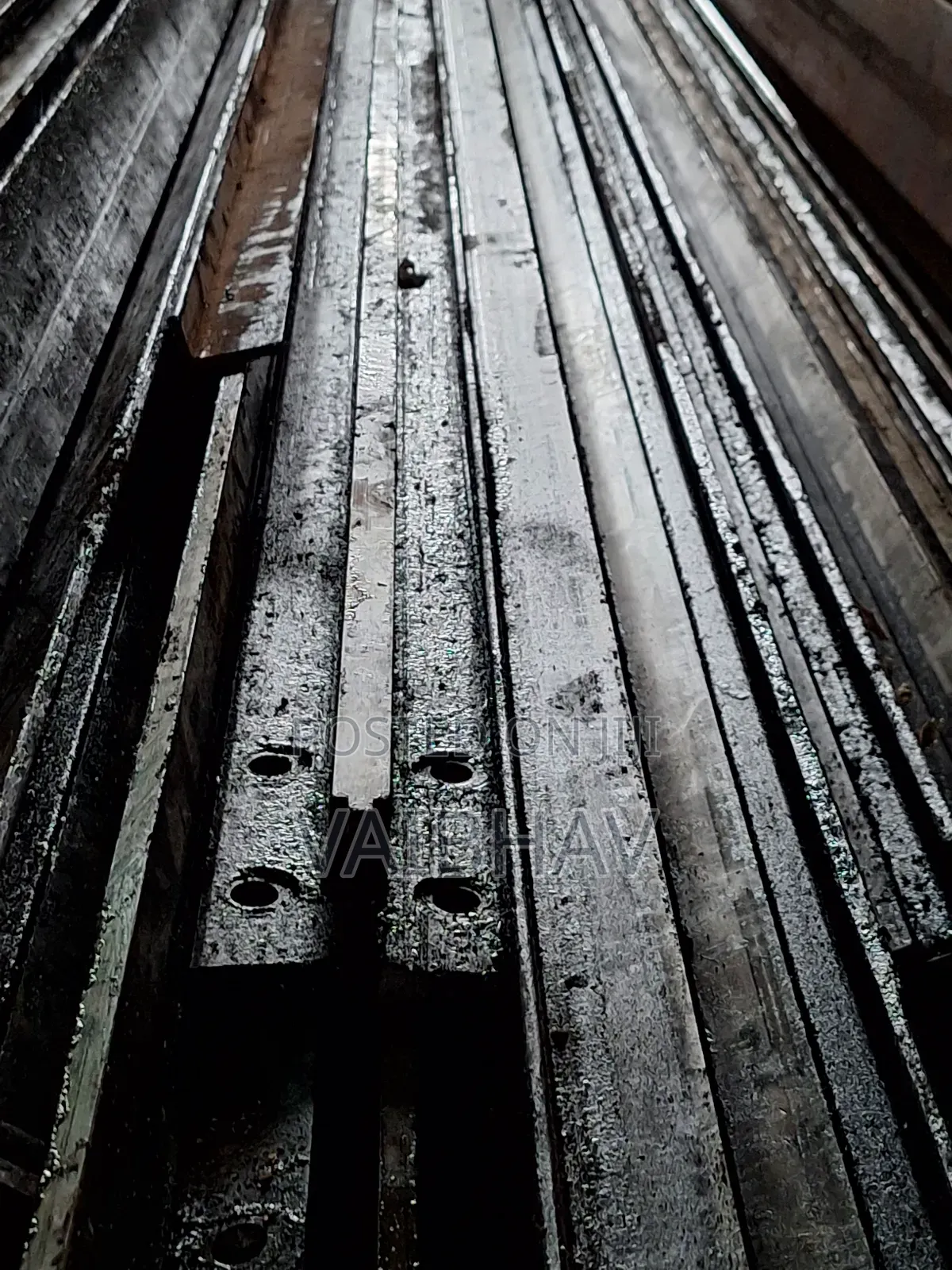 Rails Metal Heavy Duty for Lifts