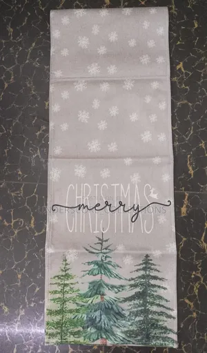 *Christmas Table Runner Xmas Linen Table Cover.