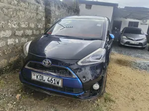 Toyota Sienta 2017 Black
