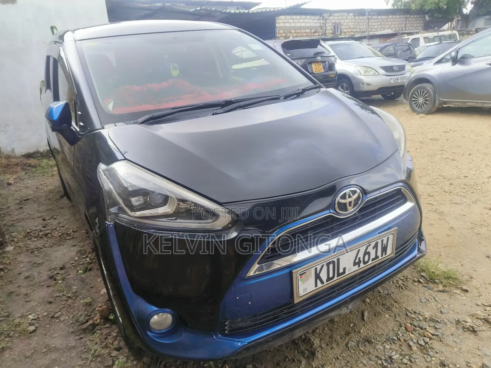 Toyota Sienta 2017 Black