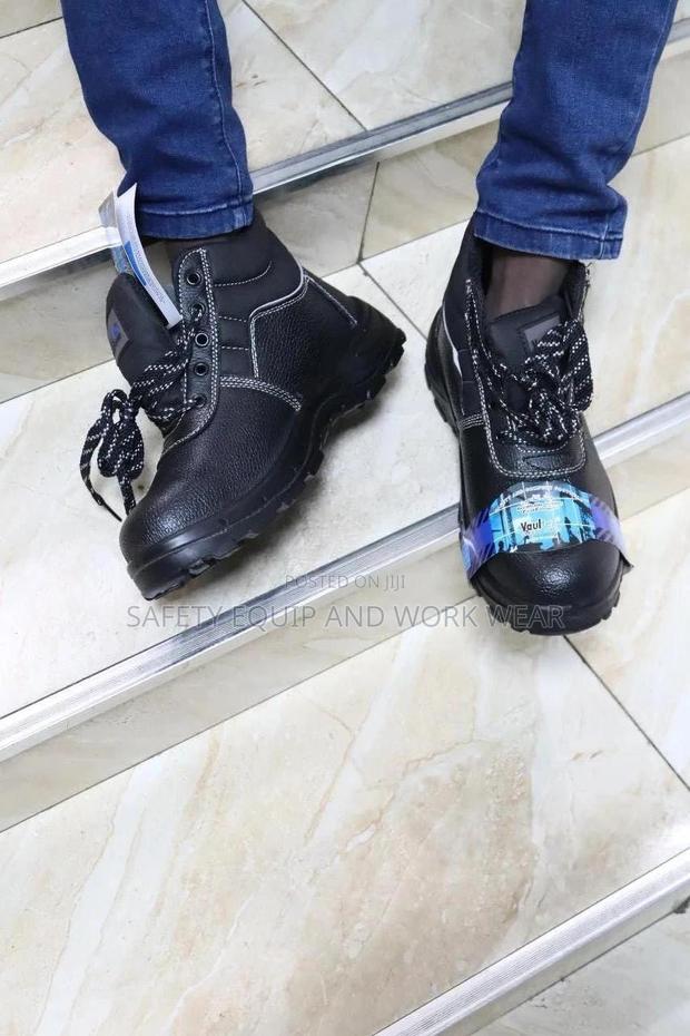 Vaultex Safety Shoes Specifications - main view