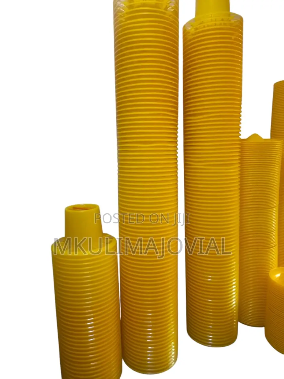 1.5kgs Yellow Chicken Feeder/S