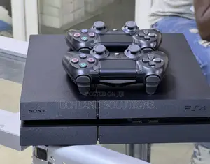 Black Chipped Ps 4 Standard