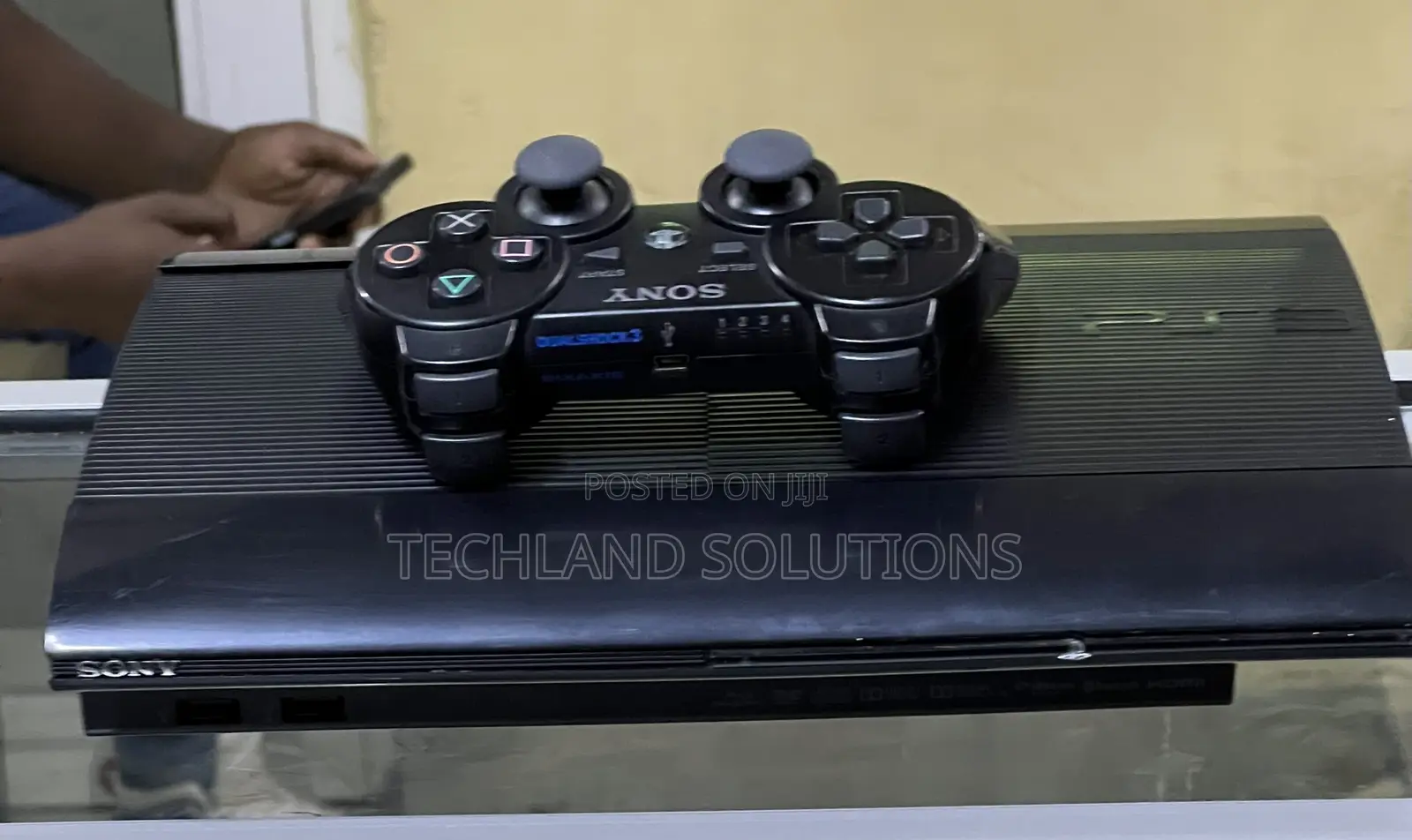 Black Chipped Ps3 Superslim Console