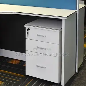 Workstation: Imported 4-Way Modular Office Workstation