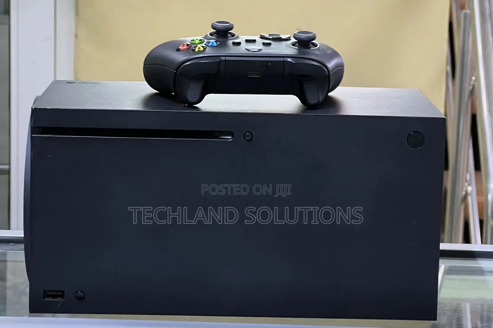 Ex Uk Black Xbox Series X