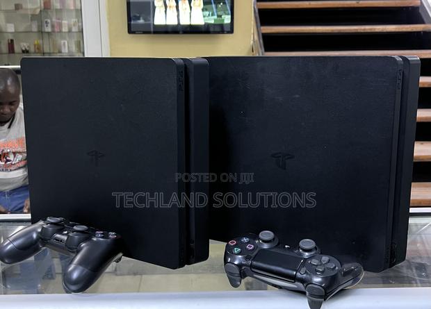 Matte Black Chipped Ps4 Slim - thumbnail 3