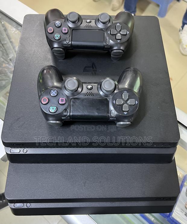 Matte Black Chipped Ps4 Slim - thumbnail 2