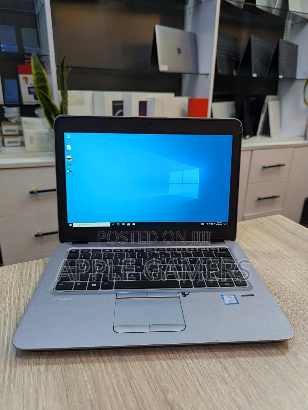 Laptop HP EliteBook 820 G3 8GB Intel Core I5 SSD 256GB