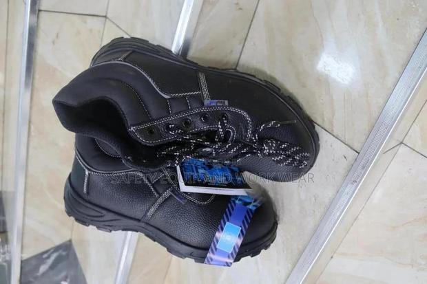 Vaultex Safety Shoes Review