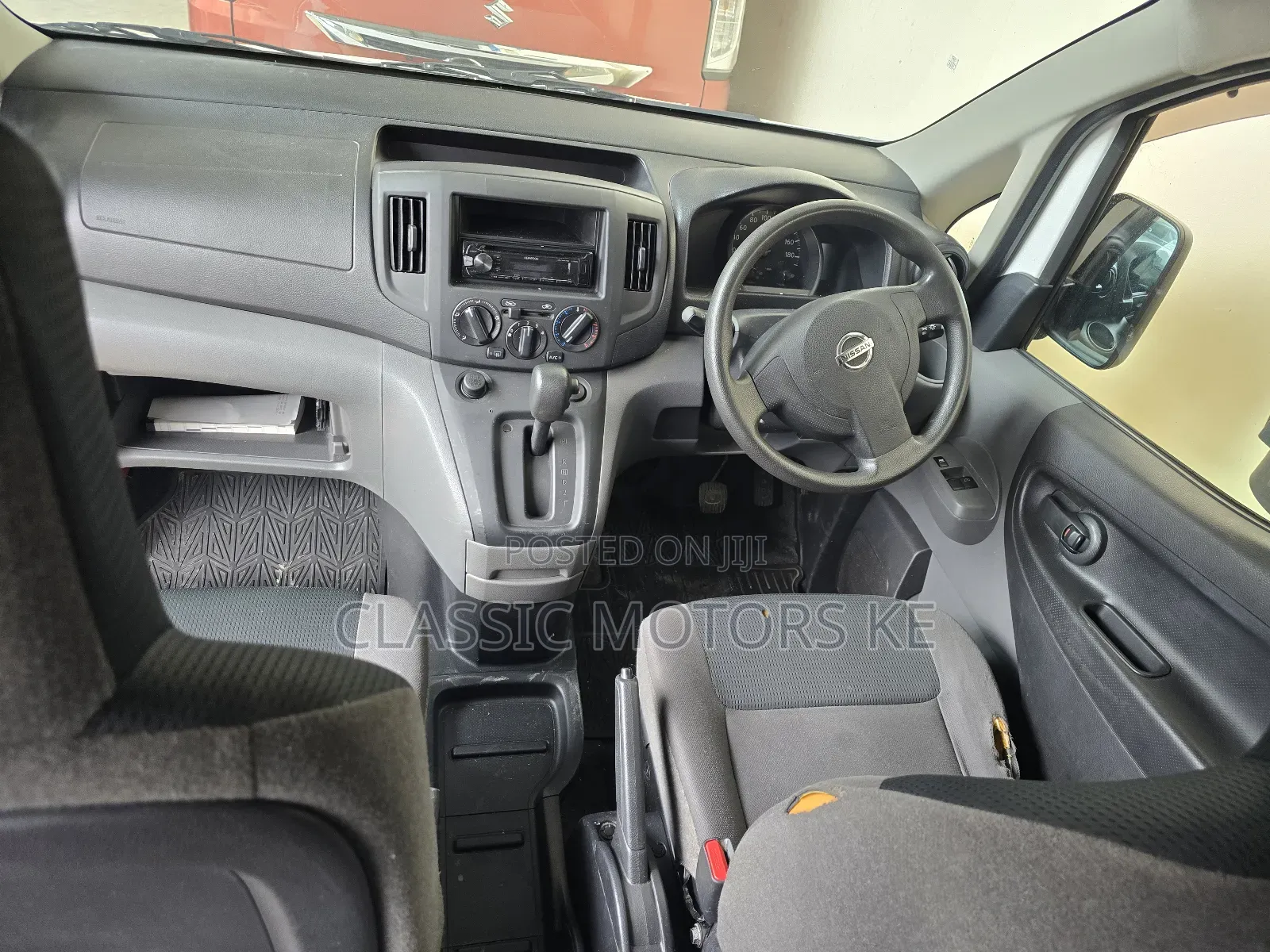 Nissan NV200 2018 White