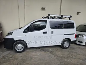 Nissan NV200 2018 White