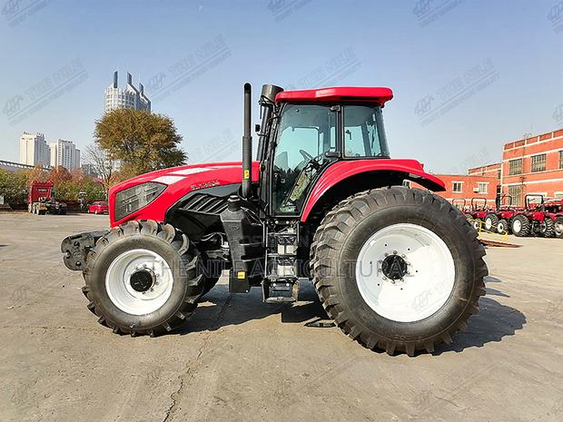 Diesel Engine Wheel Tractor - thumbnail 4