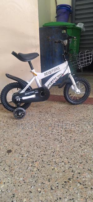 White Bike Size 12 - thumbnail 2