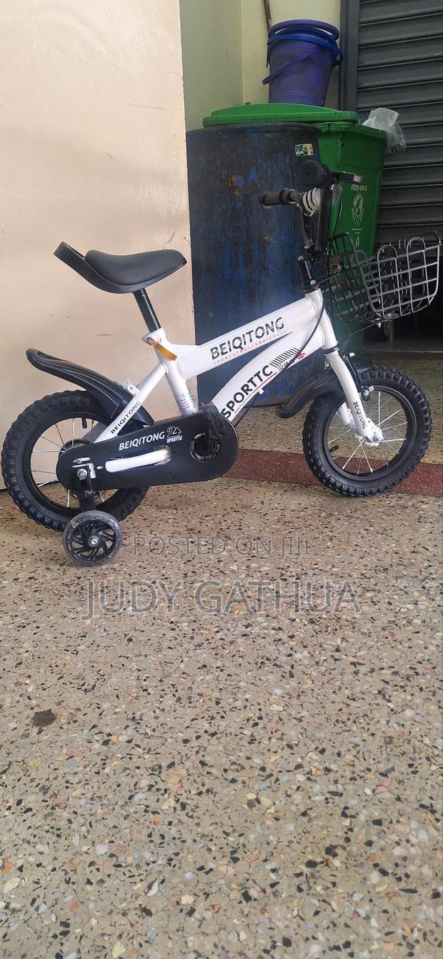 White Bike Size 12 - main view