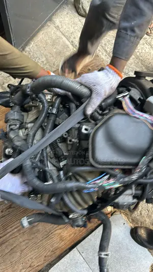 Nissan X-Trail NT32 Gearbox